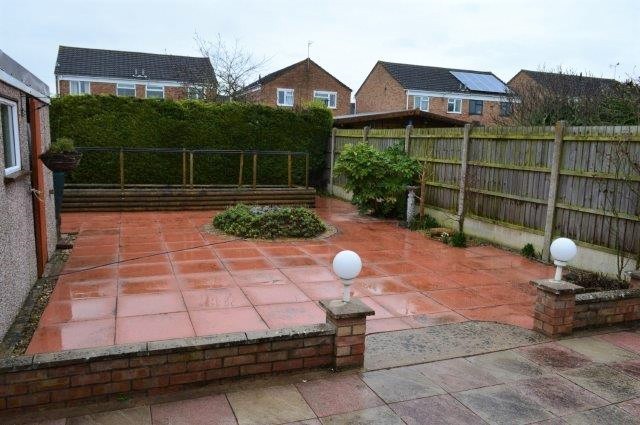 Accessible bungalow garden 