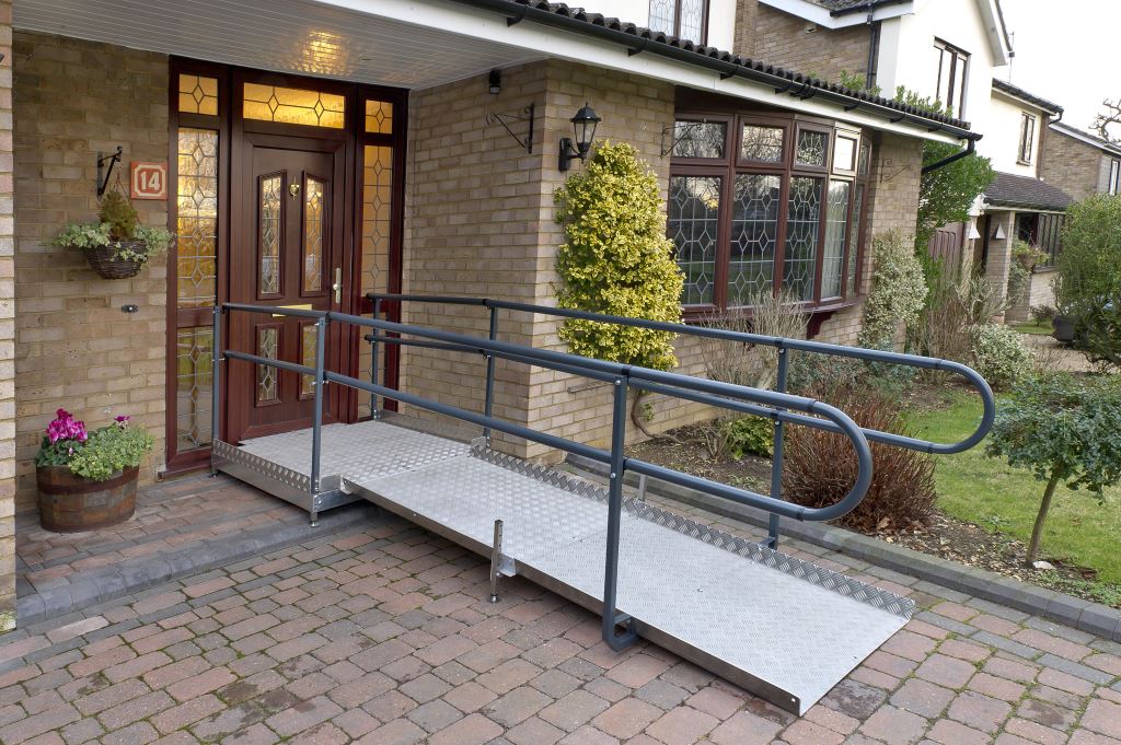 Welcome-Ramp-Kit-B-Ramp-and-Platform-in-situ